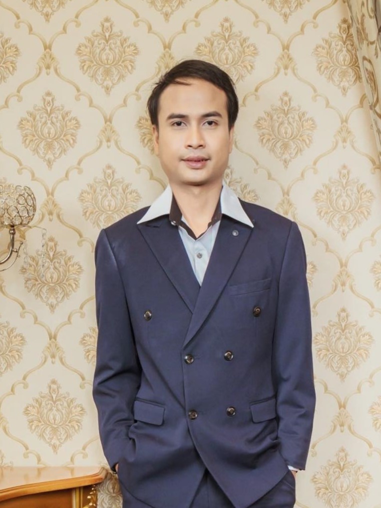 นายศิวกร บรรลือทรัพย์